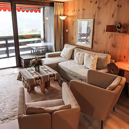 B 068 By Interhome شقة *